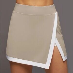 MICHI Rival Skirt in Dune and White